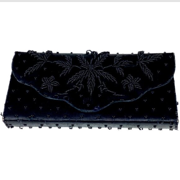 Vintage Black Beaded Clutch Purse Scalloped Edge Front Flap 248H - Picture 1 of 7